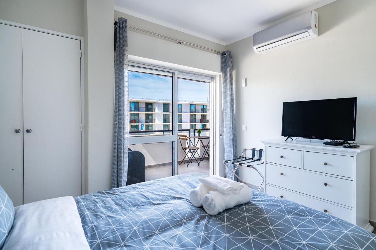 Beachfront Apartment In Armacao Armacao de Pera Luaran gambar